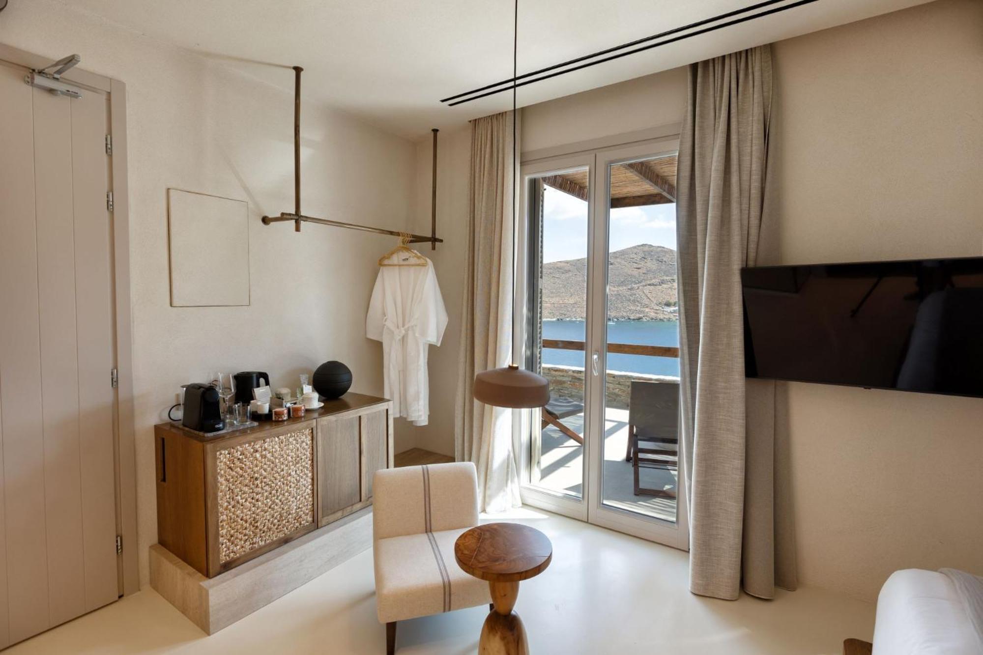 Hotel Yfes Kíthnos Exteriér fotografie
